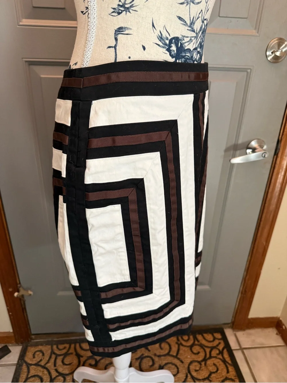 White House Black Market- (8)Black, White & Brown Geometric Pencil Skirt - Picture 5 of 11